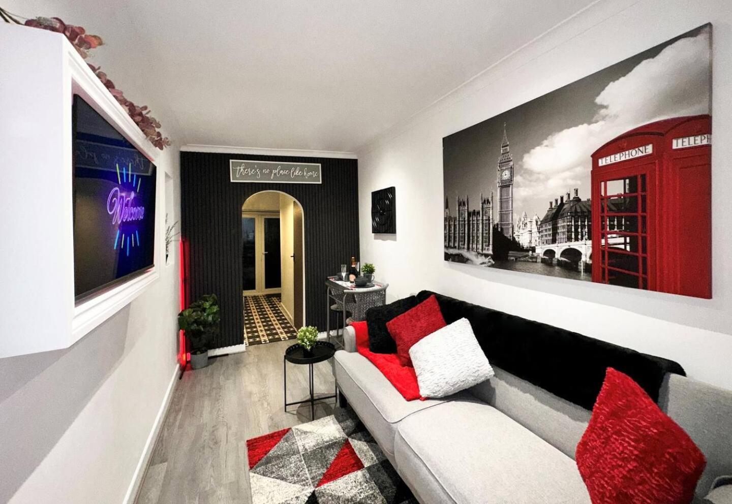 Boutique Backyard Bungalow - Brimsdown Enfield Zewnętrze zdjęcie